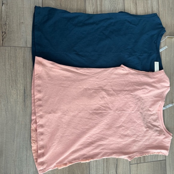 Elegant Blue and Pink Layered Tops - Picture 6 of 7